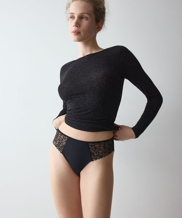 Pretty Modal - Tai - 0004 BLACK