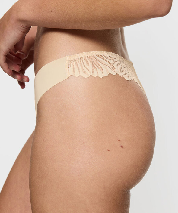 Triumph - Amourette String