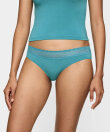 Triumph - Independent Hikini / Tai