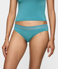 Triumph - Independent Hikini / Tai