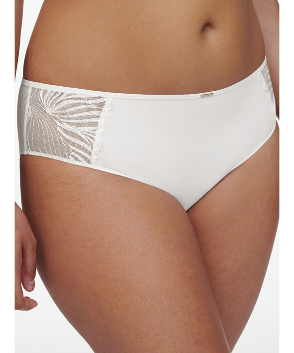 Chantelle - Legend Full Brief