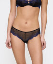 Triumph - Comfort Glam Hipster
