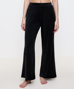 Triumph - No Global Segment Trousers
