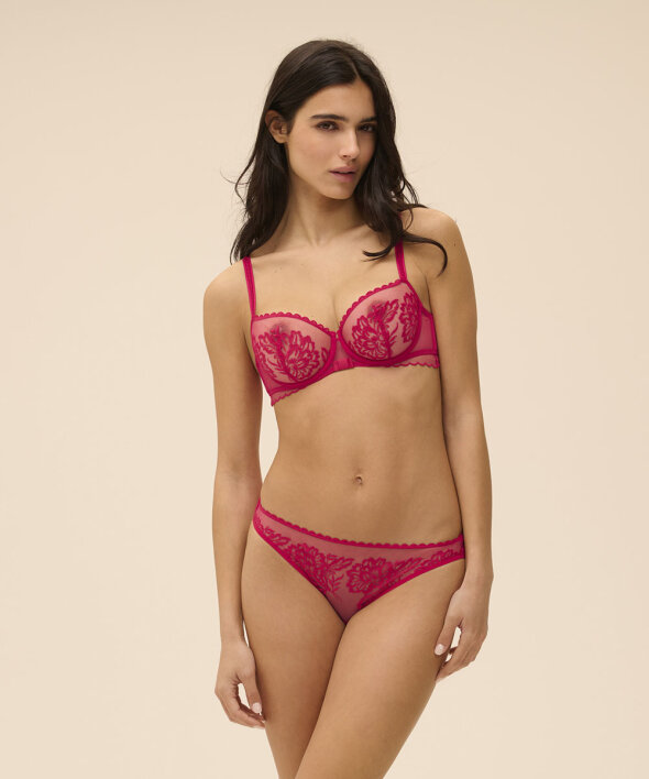 Simone Pérèle - Romance Brief