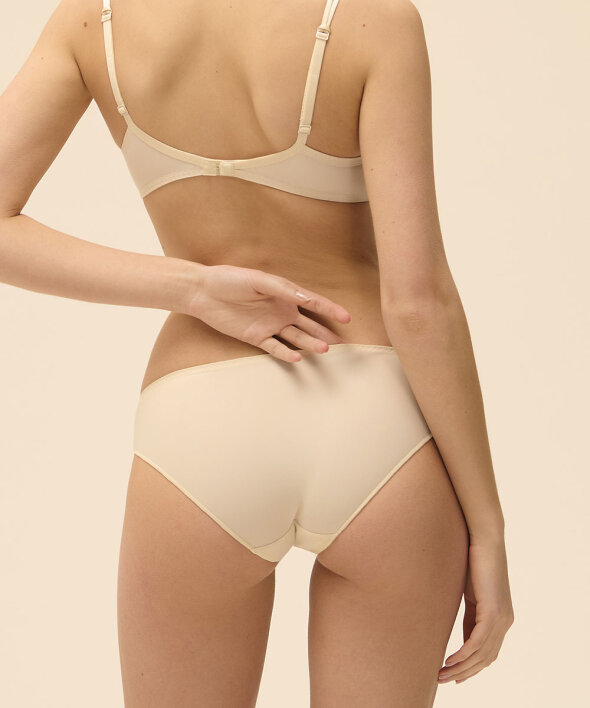 Simone Pérèle - Delice Brief