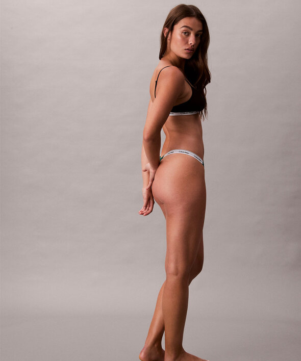 Calvin Klein - Icon Logo Dipped String Thong