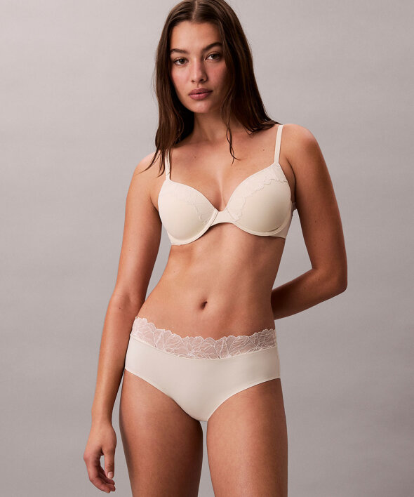 Calvin Klein - Perfectly Fit Lace Lght Lined Perfect Coverage
