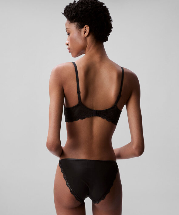 Calvin Klein - Sensual Stretch Lace Unlined Perfect Coverage