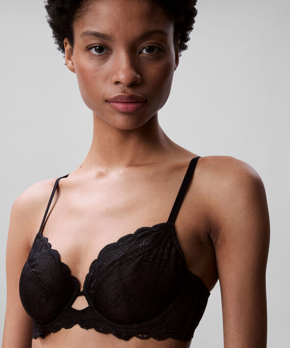 Calvin Klein - Sensual Stretch Lace Unlined Perfect Coverage