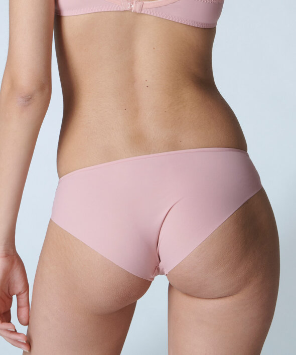 Simone Pérèle - Saga Brief