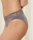 Triumph - Independent Hikini / Tai