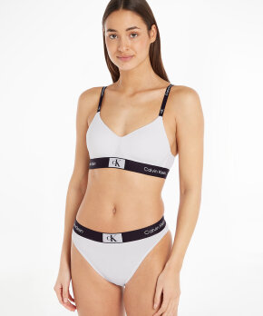 Calvin Klein undertøj, lingeri bikini på Wunderwear.dk