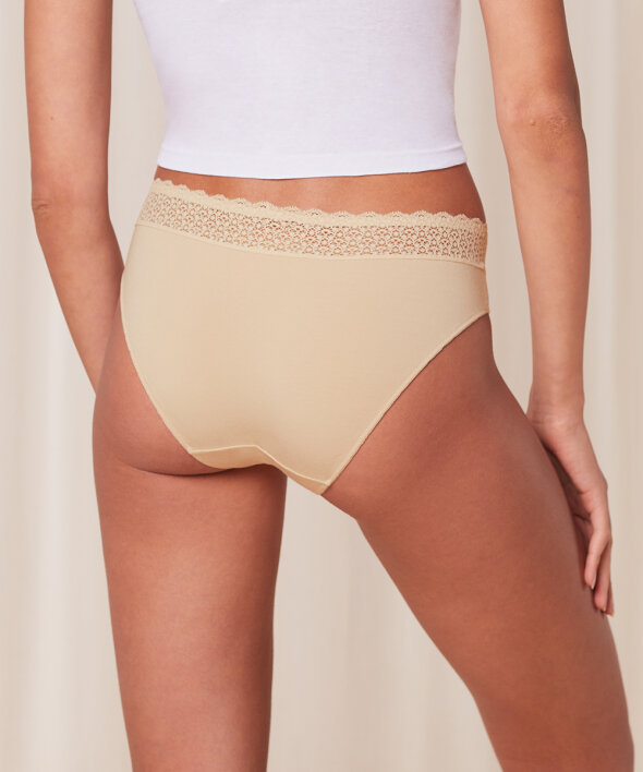 Triumph - Independent Hikini / Tai