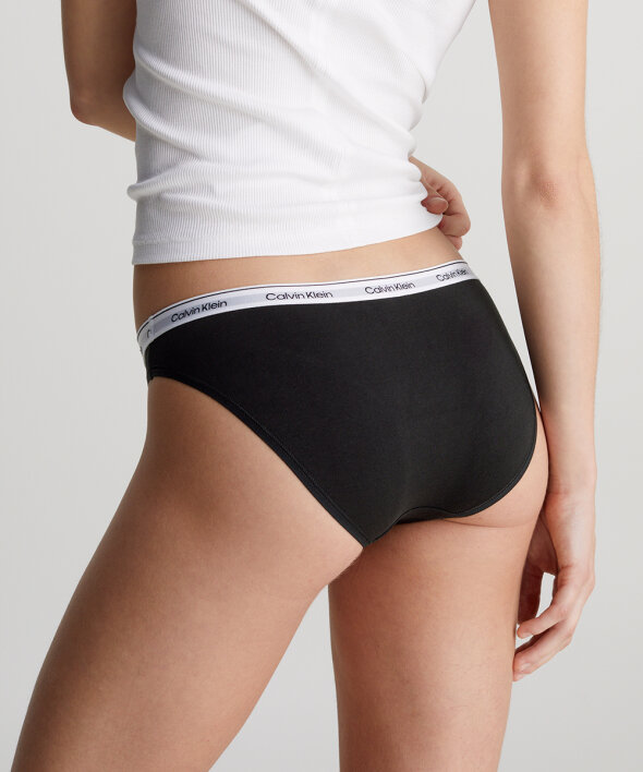 Calvin Klein - Modern Logo Brief