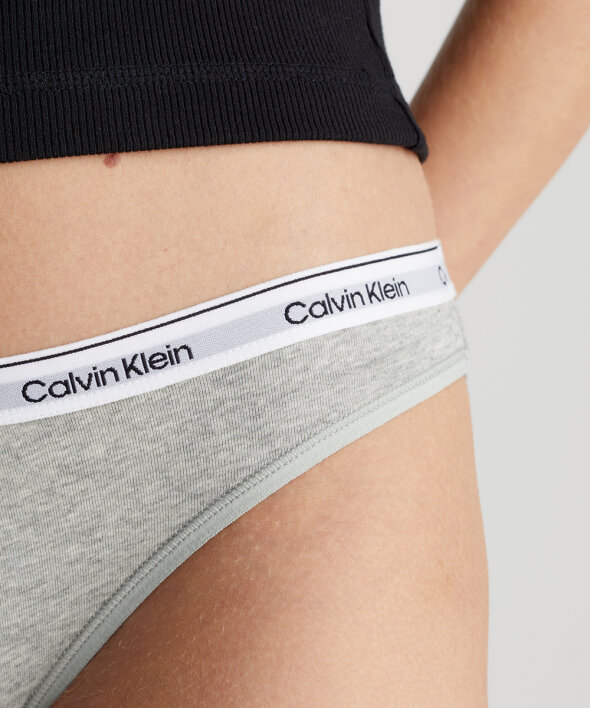 Calvin Klein - Modern Logo Brief